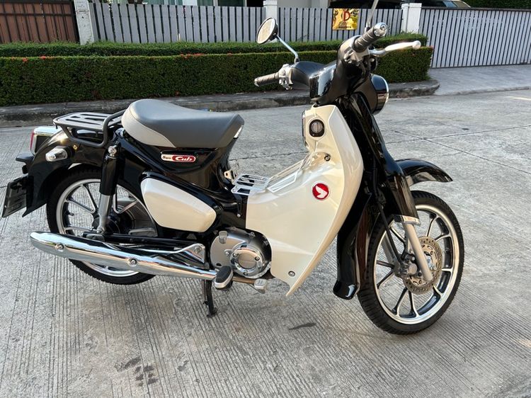 Honda c125 