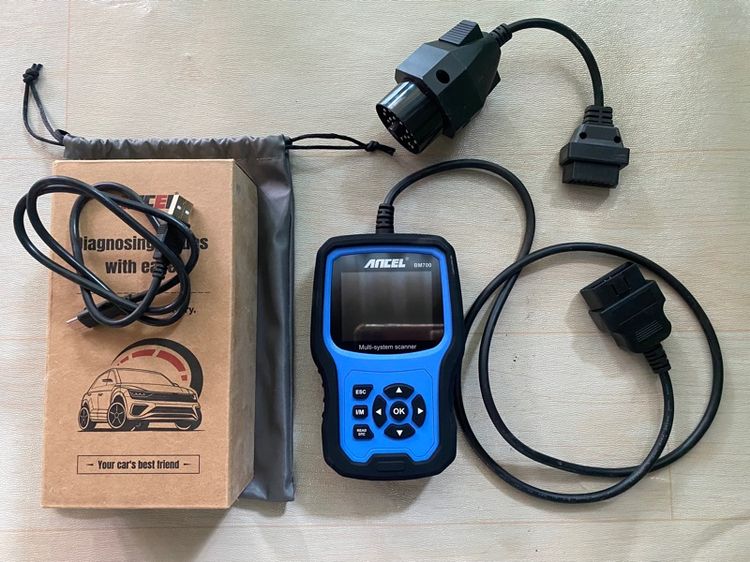 เครื่องมือสแกนรถยนต์ ANCEL BM700