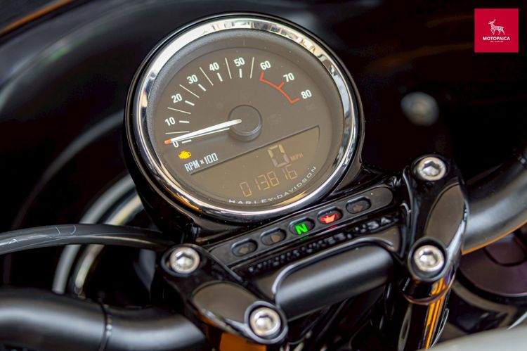 Harley Davidson Roadster1200 ปี2020 สีขาว วิ่ง13,000Mi. รูปที่ 5