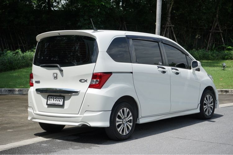 Honda Freed 2015 1.5 E Utility-car เบนซิน ไม่ติดแก๊ส เกียร์อัตโนมัติ ขาว รูปที่ 4