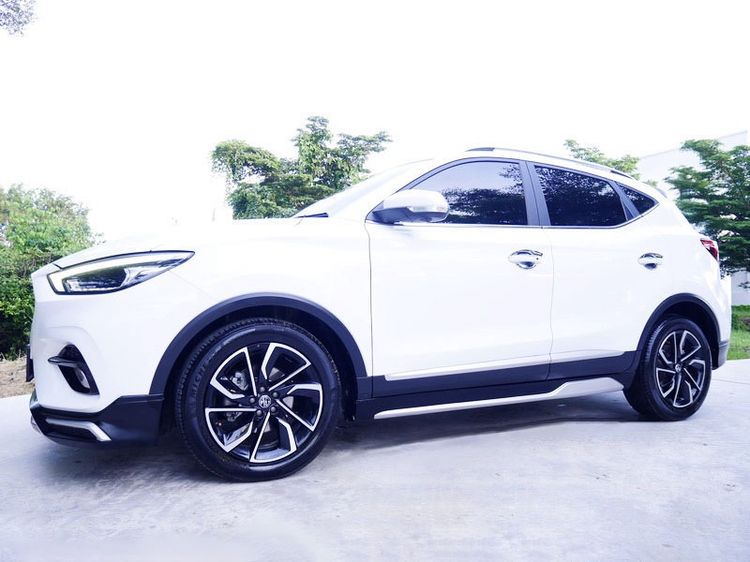 รถ MG ZS 1.5X+ Sunroof สี ขาว