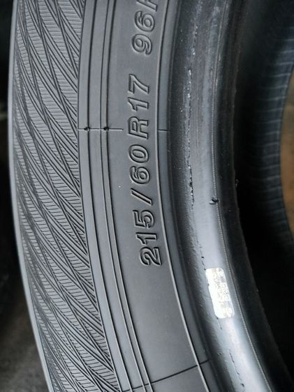 ยางโยโก 215 60 17  รูปที่ 6