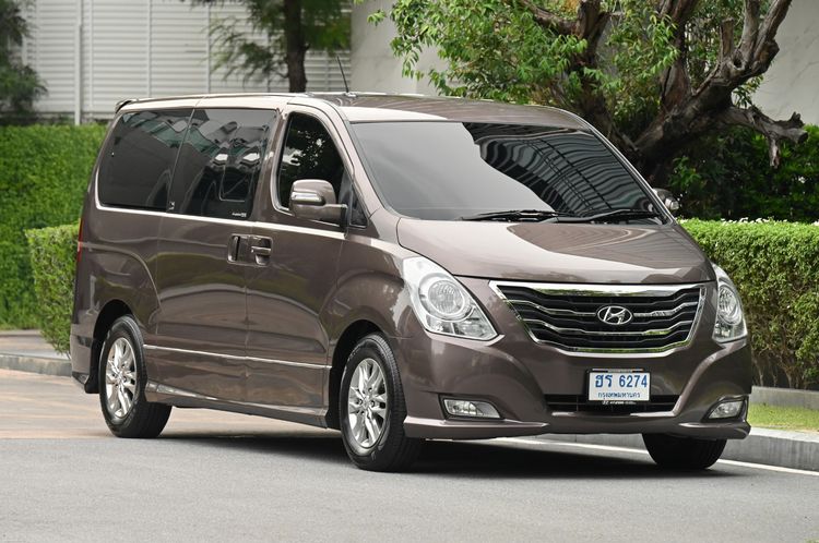 Hyundai H-1  2014 2.5 Deluxe Van ดีเซล ไม่ติดแก๊ส เกียร์อัตโนมัติ น้ำตาล รูปที่ 2