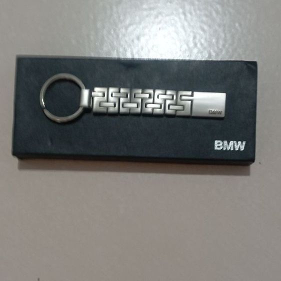 พวงกุญแจรถ BMW ของแท้ พร้อมกล่องกำมะหยี่ รูปที่ 2