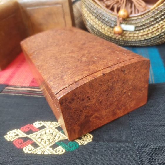 กล่องไม้ปมมะค่า งานเก่า ลายสวย รวมส่ง📮มารับเองได้ครับ👍  รูปที่ 4