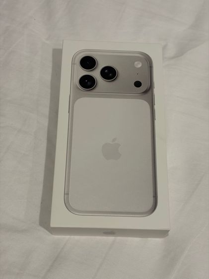 อื่นๆ 256 GB iphone 17 Pro Silver 256gb มือ1