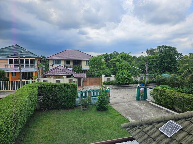 ตกแต่งครบ บ้านเดี่ยว หมู่บ้านเอกบุรี รามอินทรา พร้อมอยู่ บนพื้นที่ 205 ตารางวา บ้าน2 หลัง ตบแต่งต่อเติมโรงจอด ห้องครัวใหม่  รูปที่ 4