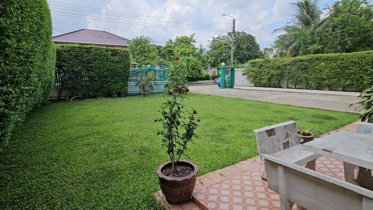 ตกแต่งครบ บ้านเดี่ยว หมู่บ้านเอกบุรี รามอินทรา พร้อมอยู่ บนพื้นที่ 205 ตารางวา บ้าน2 หลัง ตบแต่งต่อเติมโรงจอด ห้องครัวใหม่ รูปที่ 3