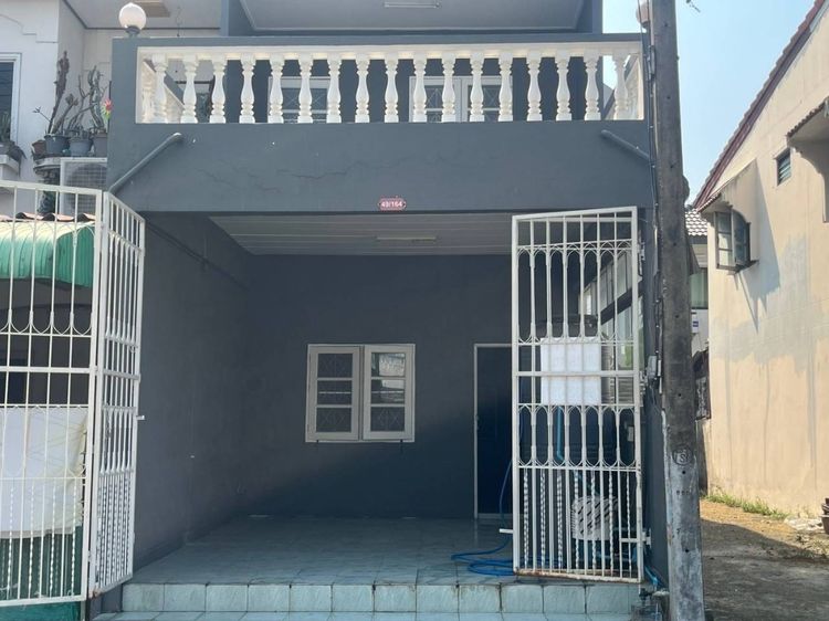 มีบางส่วน ทาวน์เฮาส์ 2 ชั้น หมู่บ้านฉัตรณรงค์วิลล่า5 รูปที่ 2