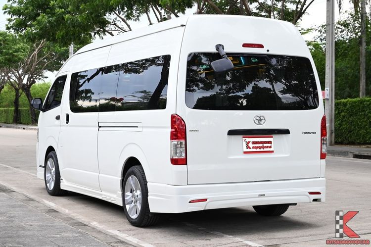 Toyota Commuter 2017 3.0 Van ดีเซล ไม่ติดแก๊ส เกียร์ธรรมดา ขาว รูปที่ 3
