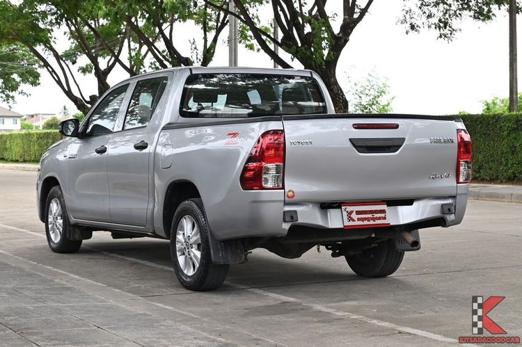 Toyota Hilux Revo 2021 2.4 Z Edition Mid Pickup ดีเซล ไม่ติดแก๊ส เกียร์ธรรมดา บรอนซ์เงิน รูปที่ 3
