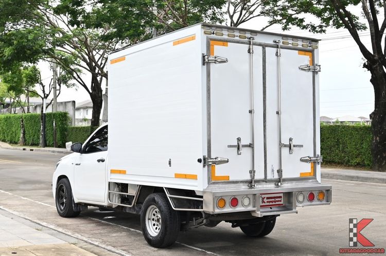 Toyota Hilux Revo 2021 2.4 Entry Pickup ดีเซล ไม่ติดแก๊ส เกียร์ธรรมดา ขาว รูปที่ 2