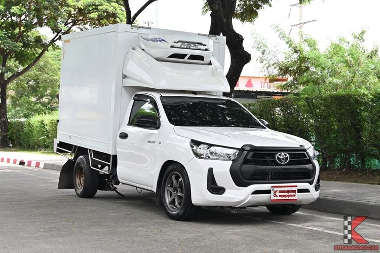 รถ Toyota Hilux Revo 2.4 Entry สี ขาว