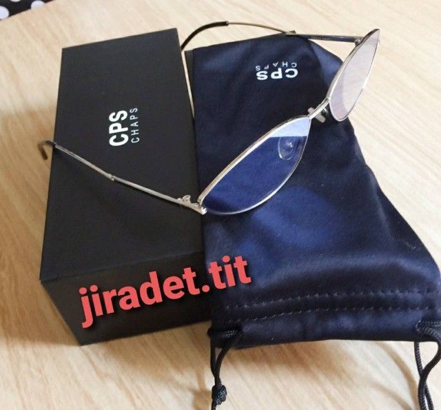 แว่นกันแดดแบรนด์ CPS (CHAP) สินค้าใหม่สภาพดี ขนาดความยาวกรอบแว่นด้านหน้า14 cm.ขาแว่นยาว 14cm. บรรจุในกล่องสวยงาม ใช้งานน้อยครั้ง (Original)
