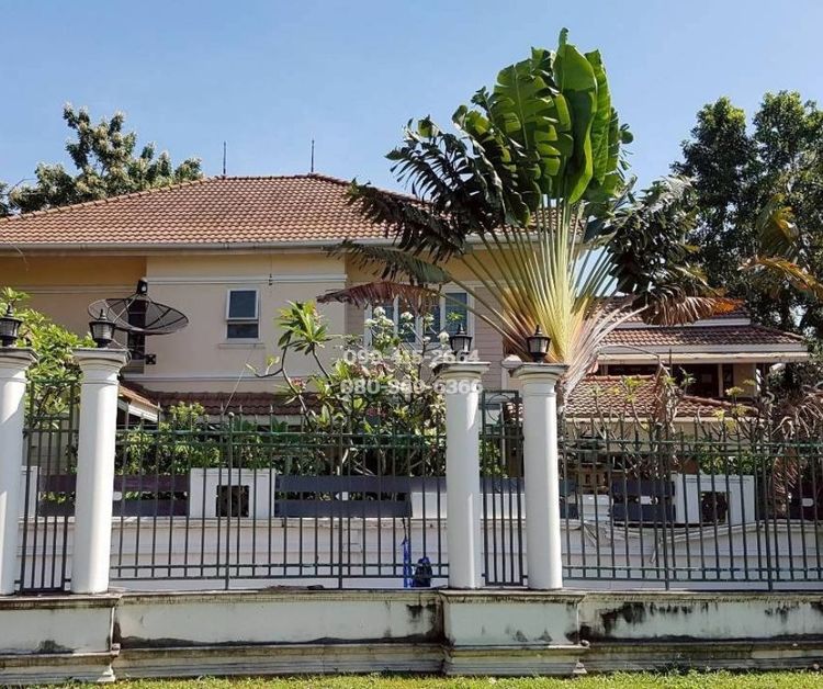 มีบางส่วน ไม่ใช่ ขายบ้านเดี่ยว ติดถนนใหญ่ อ่อนนุชวงแหวน