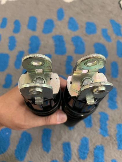 โช็คของศูนย์แท้ ตอกโค้ด ติดรถ PCX160 (PCX150 ก็ใส่ได้) ใหม่มาก ของใหม่ศูนย์ เกือบ4พัน รับรองสวยใหม่ทุกคู่ รูปที่ 2