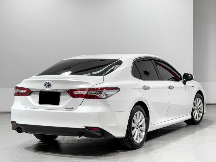 Toyota Camry 2019 2.5 Hybrid Premium Sedan ไฮบริด เกียร์อัตโนมัติ ขาว รูปที่ 4