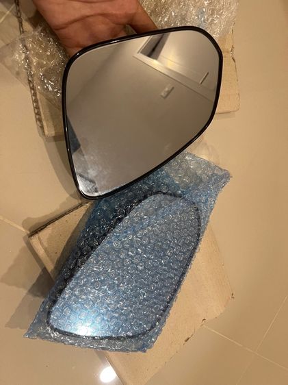 กระมองซ้าย - ขวา งานแท้ศูนย์ ติดรถ ถอดจากรถป้ายแดง Toyota ฟอจูนเนอร์ รีโว้