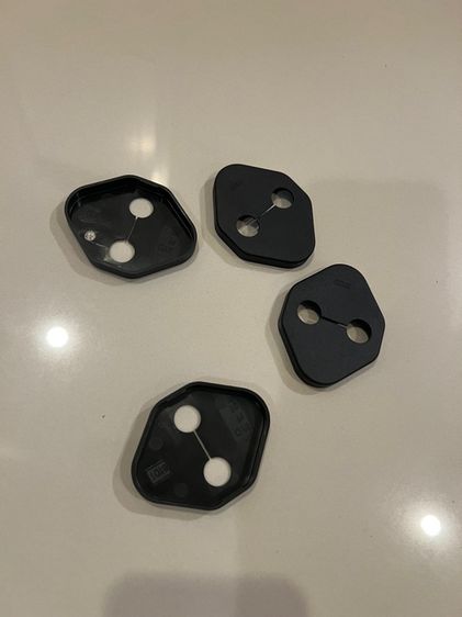 ฝาครอบกลอนประตูรถยนต์โตโยต้า Toyota ฟอจูนเนอร์ รีโว้ อื่นๆ รูปที่ 4