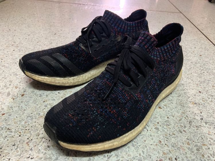 รองเท้าวิ่ง adidas ของแท้ สีดำ (มือสอง)