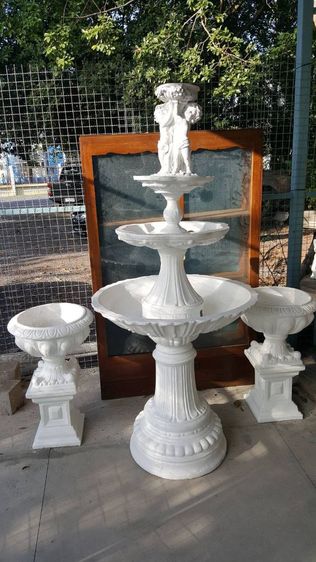 น้ำพุสามชั้น