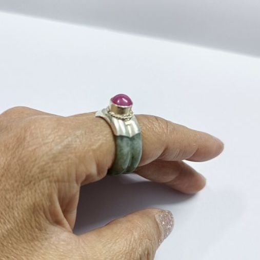 อื่นๆ แหวนหยกแท้ประดับพลอยทับทิม (Ruby) 