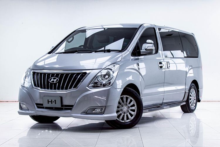 Hyundai H-1  2017 2.5 Maesto Touring Utility-car ดีเซล ไม่ติดแก๊ส เกียร์อัตโนมัติ เทา รูปที่ 4
