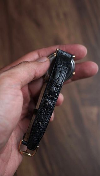  ลดราคา Rochas นาฬิกาแบรนด์สวิสแท้ งานดี มีดีไซน์ สภาพดี เครื่อง quartz รูปที่ 17