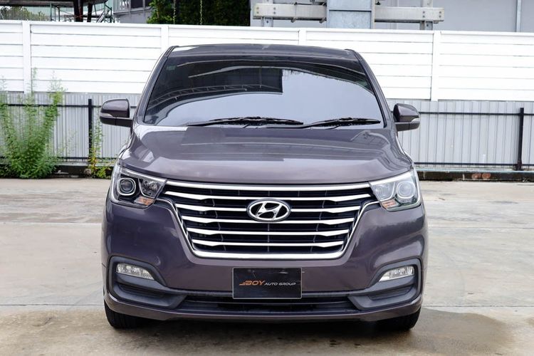 Hyundai H-1 2019 2.5 Elite Utility-car ดีเซล ไม่ติดแก๊ส เกียร์อัตโนมัติ น้ำตาล รูปที่ 2