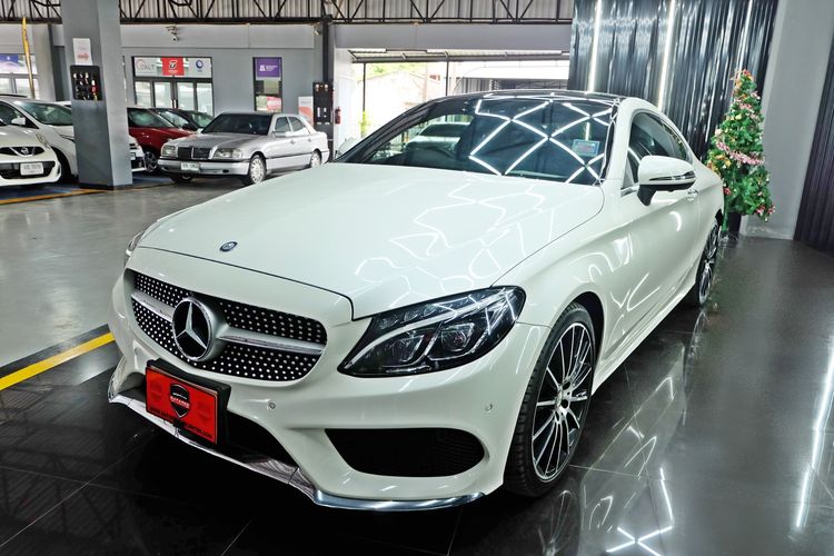 Mercedes-Benz C-Class 2016 C250 Sedan เบนซิน เกียร์อัตโนมัติ ขาว รูปที่ 3