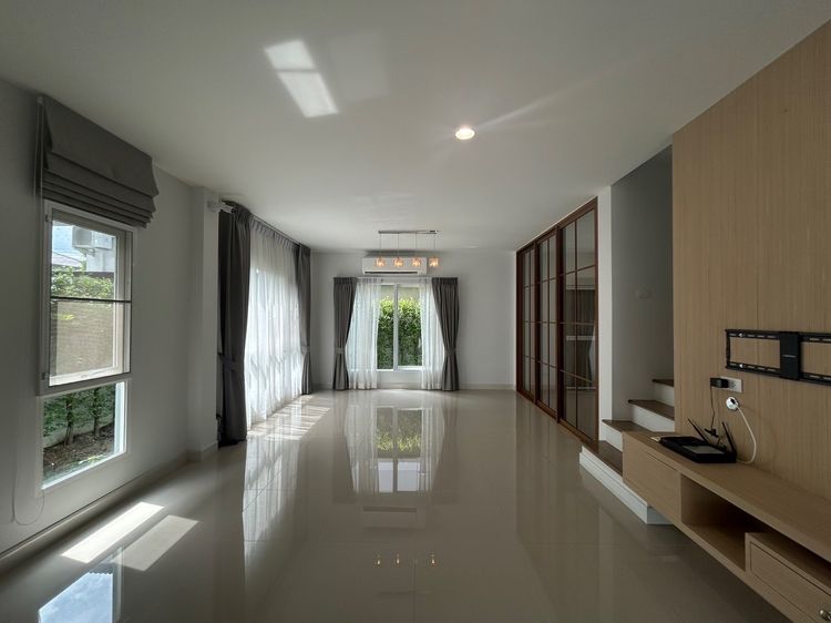 AP (Thailand) บ้านแฝด Grande Pleno บางนา-อ่อนนุช รูปที่ 3