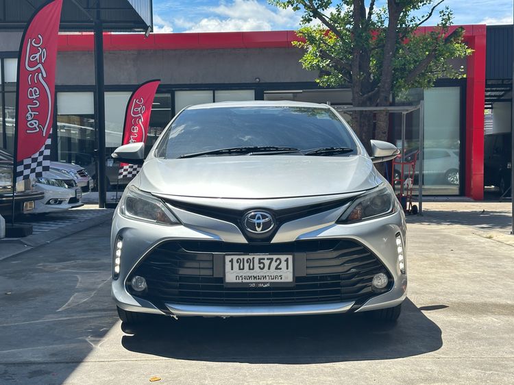 Toyota Vios 2020 1.5 Mid Sedan เบนซิน เกียร์อัตโนมัติ เทา รูปที่ 2
