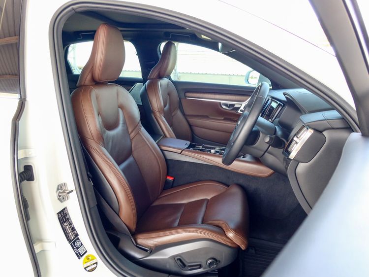 Volvo S90 2022 2.0 Recharge T8 Inscription 4WD Sedan ปลั๊กอินไฮบริด (PHEV) ไม่ติดแก๊ส เกียร์อัตโนมัติ ขาว รูปที่ 3