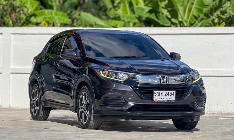 รถ Honda HR-V 1.8 E สี ดำ