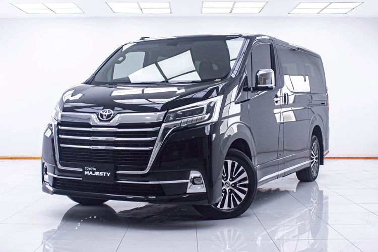 รถ Toyota Majesty 2.8 Standard สี ดำ