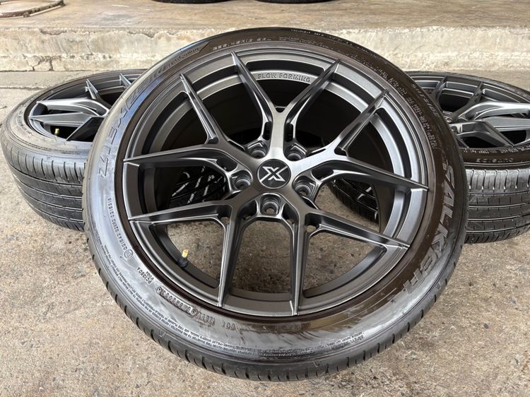 ล้อแม็กมือ1 ขอบ18 ก้านY 5รู114 กว้าง8.5 ออฟ35 สีเทากัน ล้อเบา FLOW FORMING งานSEVENFIFTH งานสวยมาก  พร้อมยางมือ2 FALKEN235-45-18 ปี23 ปีแท้ รูปที่ 3