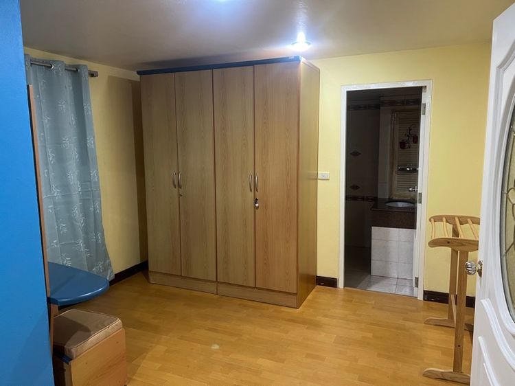 ตกแต่งครบ อื่นๆ สร้างเสร็จก่อน 2010 ไม่อนุญาต เช่าคอนโดไพร์มสวีท สุขุมวิท18 รูปที่ 2