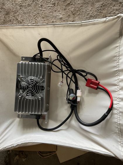 เครื่องชาร์จแบตลิเที่ยม 25A 58.8V ของใหม่ ใช้ดี รูปที่ 8