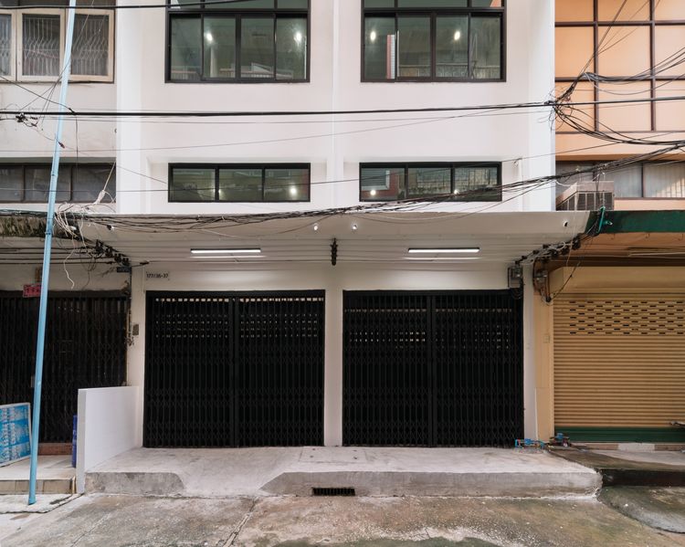 ทำเลทอง 2 คูหา ทะลุถึงกัน มีลิฟต์ รีโนเวทใหม่ ตลาดน้อย–เยาวราช ใกล้ MRT 500 ม. รูปที่ 3