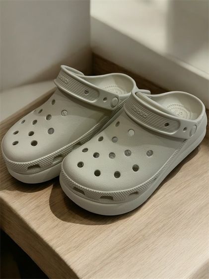 CROCS Classic Crush Clog รองเท้าลำลองผู้ใหญ่
