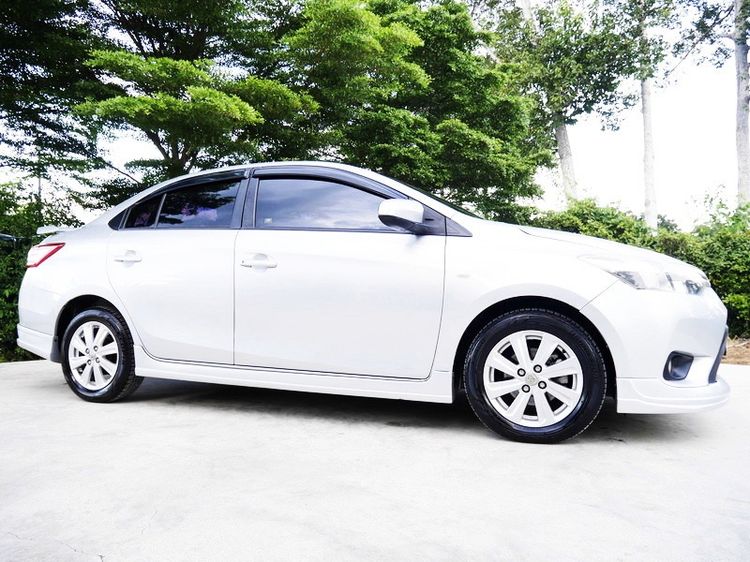 Toyota Vios 2013 1.5 E Sedan เบนซิน ไม่ติดแก๊ส เกียร์อัตโนมัติ บรอนซ์เงิน รูปที่ 2