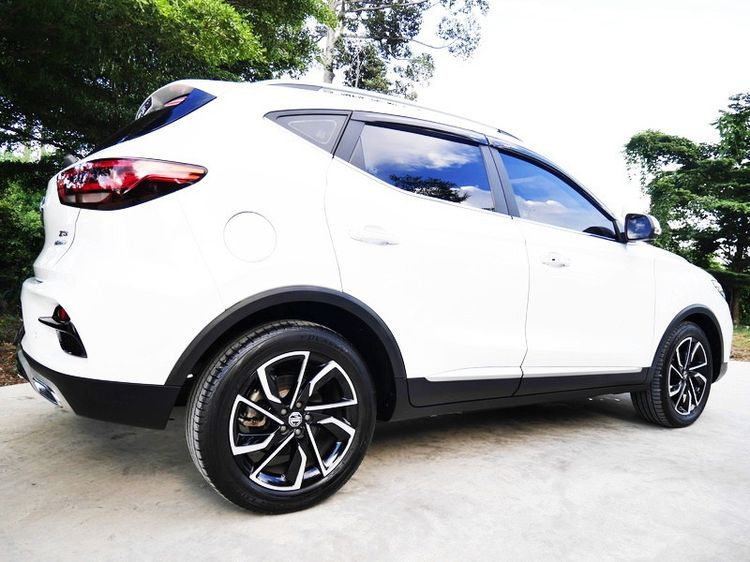MG ZS 2020 1.5X+ Sunroof Utility-car เบนซิน ไม่ติดแก๊ส เกียร์อัตโนมัติ ขาว รูปที่ 4