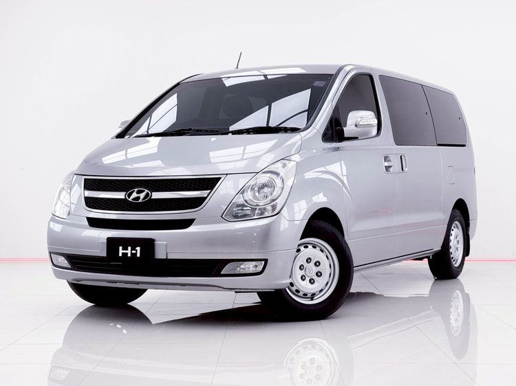 รถ Hyundai H-1  2.5 Maesto Touring สี เทา