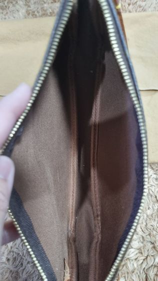 Louis Vuitton Monogram Pochette รูปที่ 3