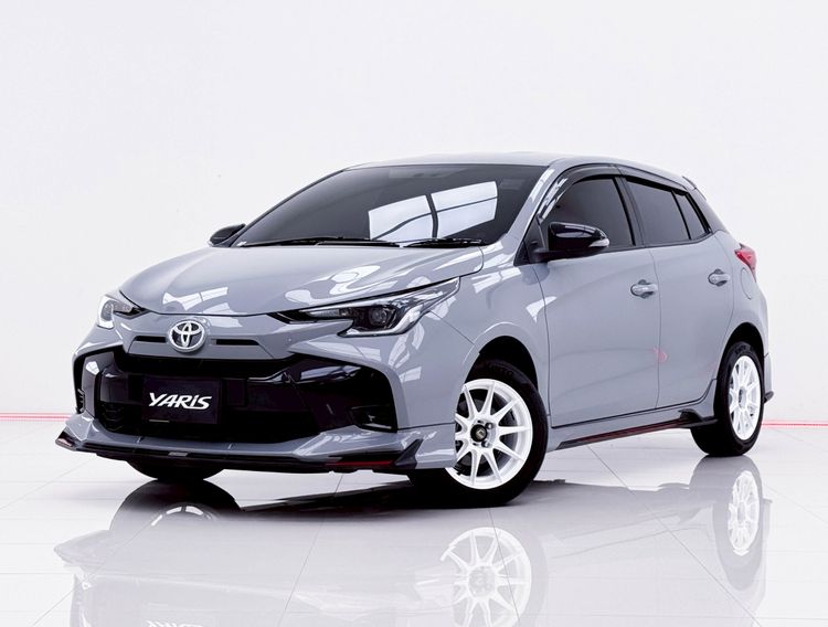 รถ Toyota Yaris 1.2 Premium สี เทา