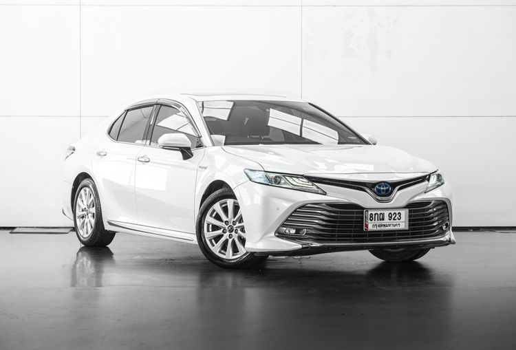 Toyota Camry 2018 2.5 Hybrid Premium Sedan ไฮบริด ไม่ติดแก๊ส เกียร์อัตโนมัติ ขาว