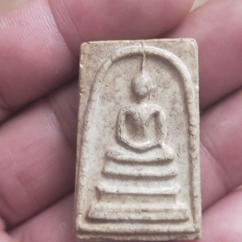 สมเด็จวัดระฆังพิมพ์เกศทะลุซุ้มเก่า