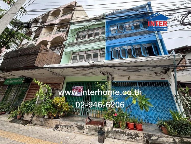 อาคารพาณิชย์ 3 ชั้น 11 ตร.ว. อาคารพาณิชย์ ใกล้ตลาดลานทรายพลาซ่า ติดถนนสาธุประดิษฐ์ ปากซอยสาธุประดิษฐ์54 เขตยานนาวา กรุงเทพมหานคร