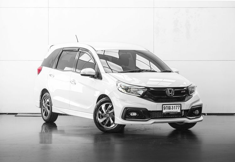 รถ Honda Mobilio 1.5 RS สี ขาว