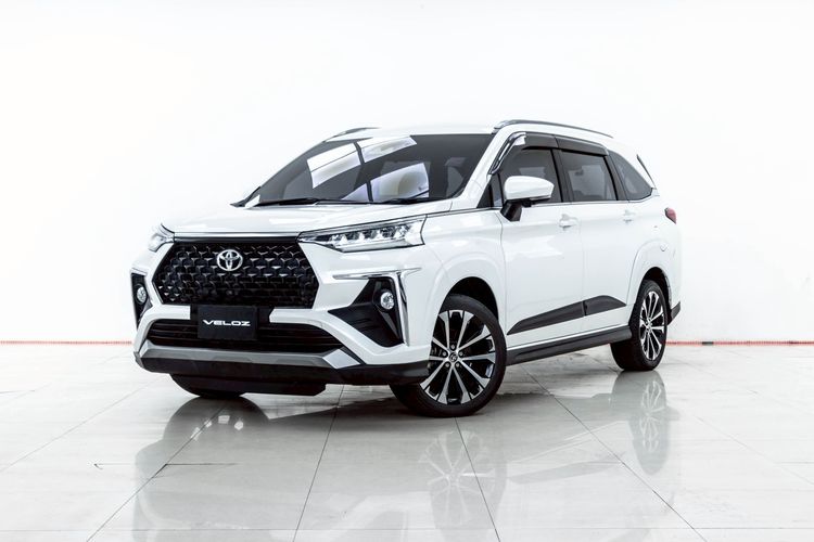 รถ Toyota Veloz 1.5 Premium สี ขาว